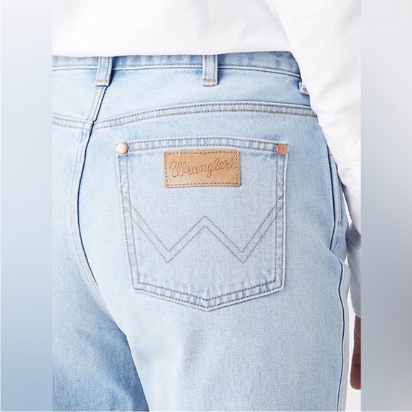 Wrangler Bonnie 683 Loose Flare Jeans - Picture 3 of 5